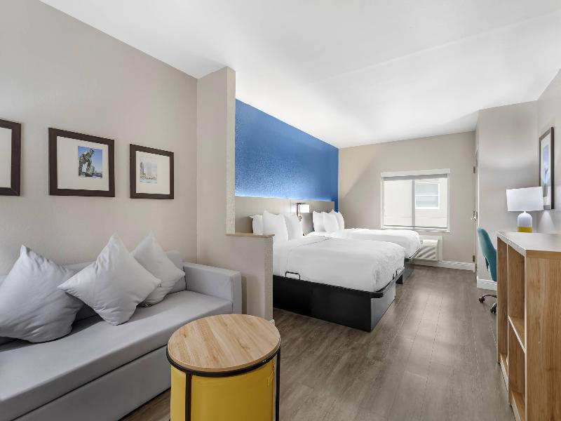 Comfort Suites West Jacksonville image