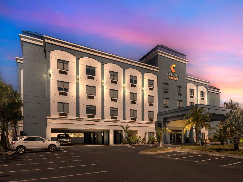 Comfort Suites West Jacksonville image
