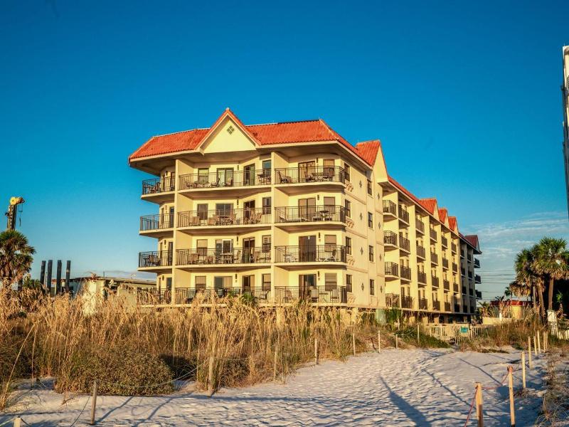 Vistas on the Gulf by TRS Inc image