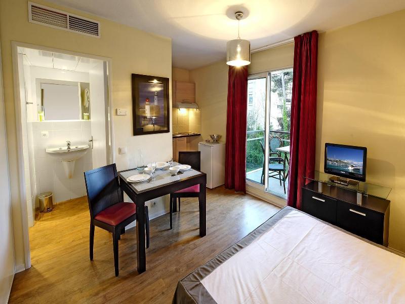 Appart Hotel Odalys City Antibes Olympe image