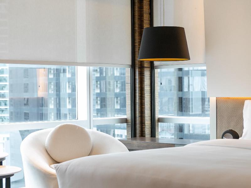 Le Meridien Bangkok image