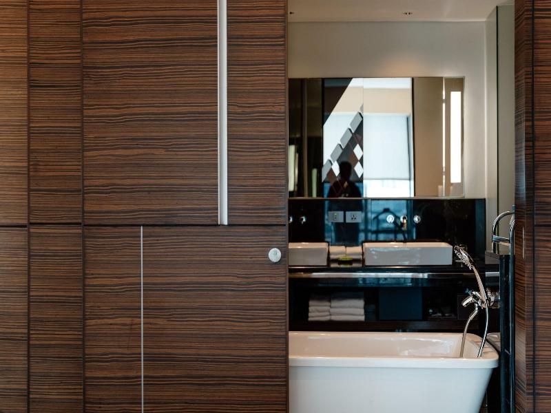 Le Meridien Bangkok image