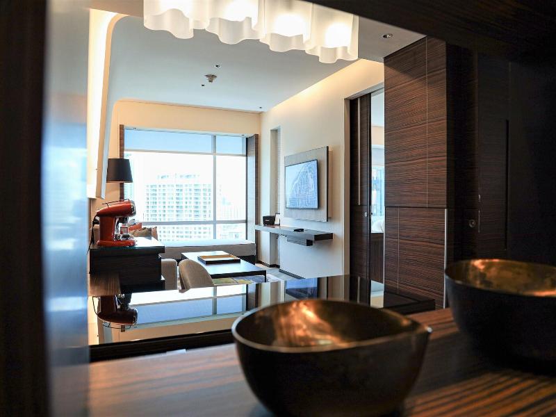 Le Meridien Bangkok image