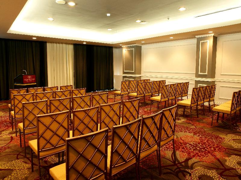 Crowne Plaza Panama image