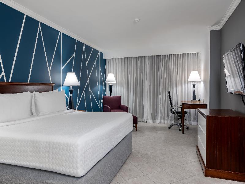 Crowne Plaza Panama image