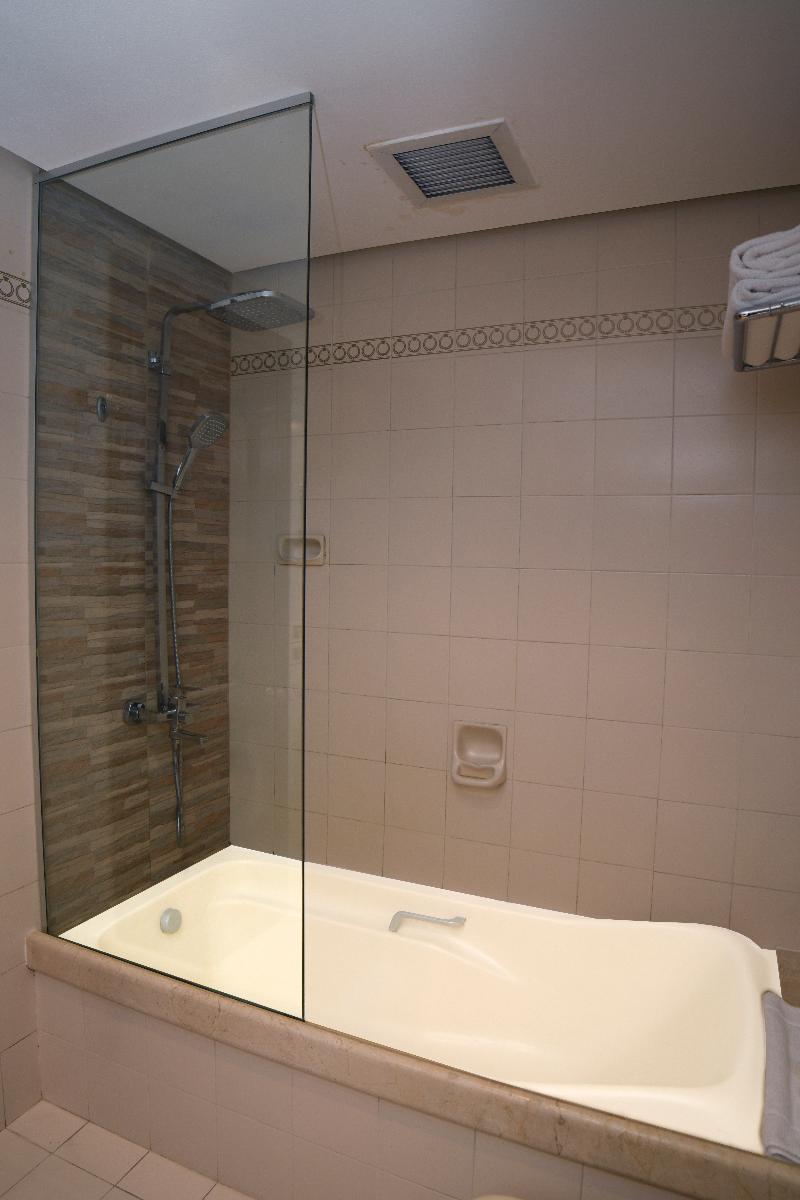 Radisson Montevideo image