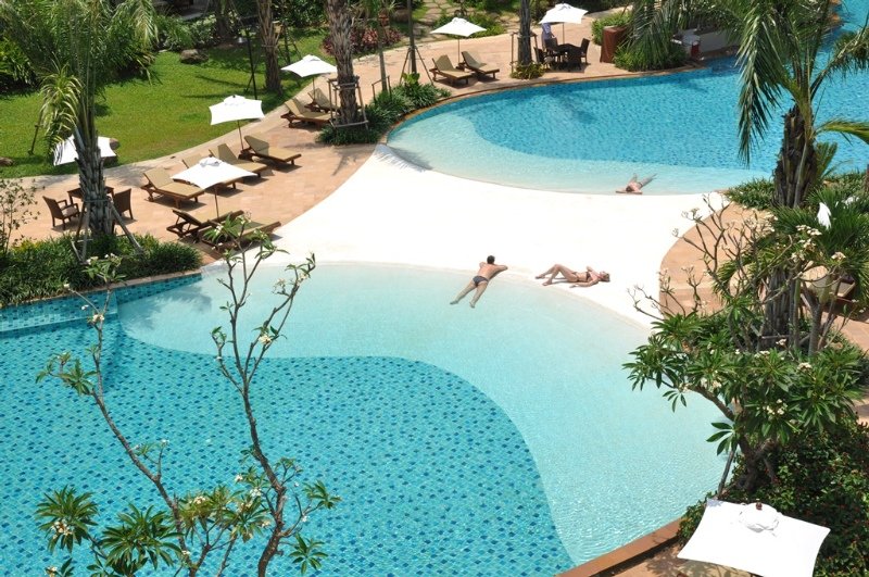 Ravindra Beach Resort & Spa