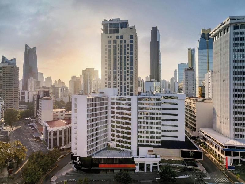 Renaissance Panama City Hotel image