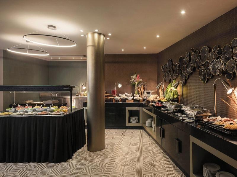 Renaissance Panama City Hotel image