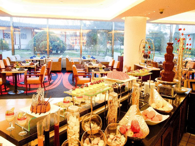 Beijing Landmark Hotel image