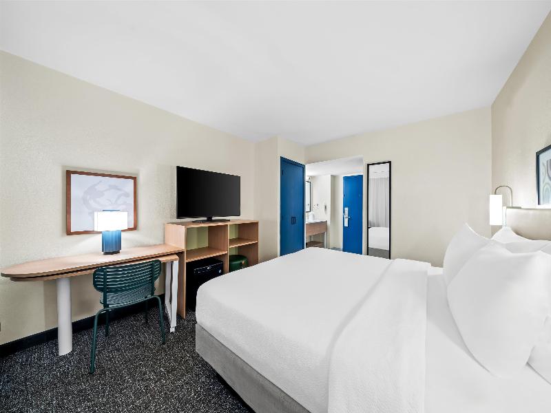 Spark by Hilton Orlando near Universal image