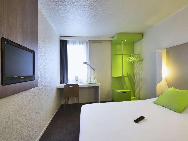 Campanile Paris Est Pantin image