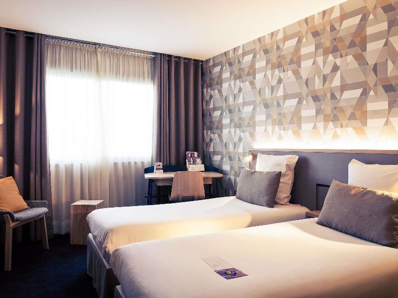 Mercure Lyon Charbonnieres image