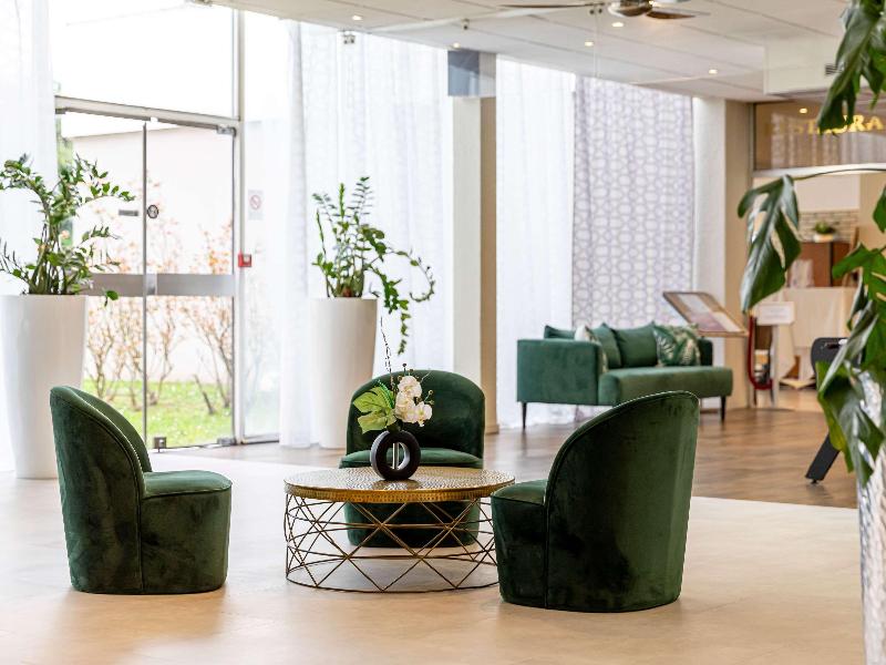 Mercure Paris Le Bourget Hotel image