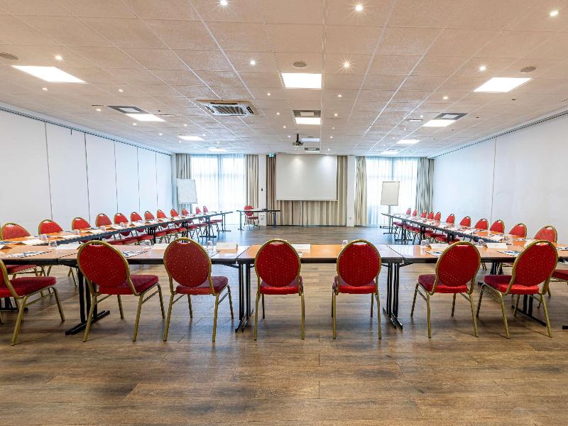 Mercure Paris Le Bourget Hotel image