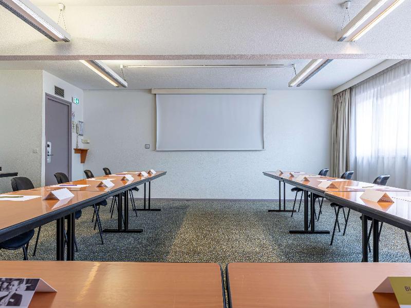 Mercure Paris Le Bourget Hotel image