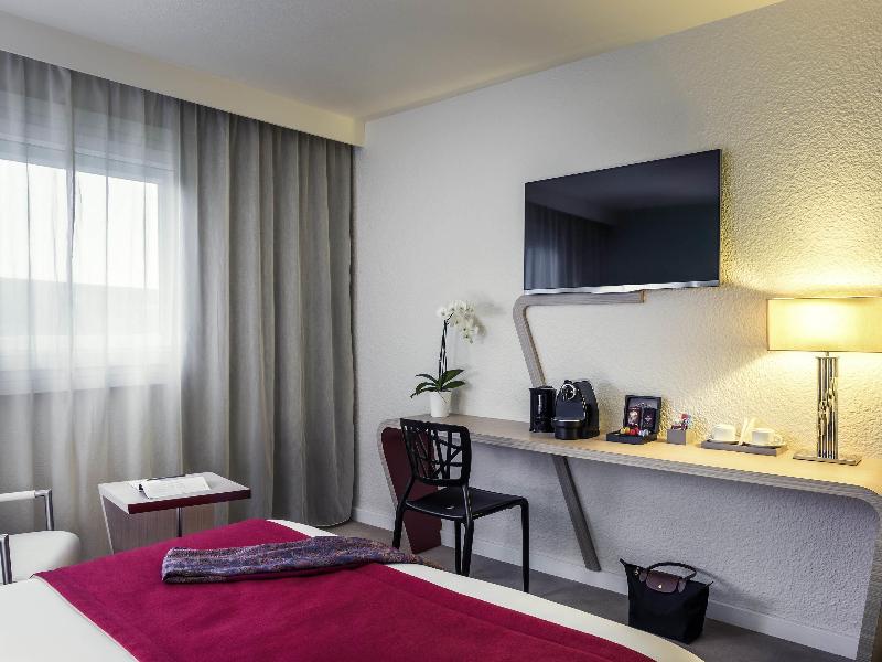 Mercure Paris Le Bourget Hotel image