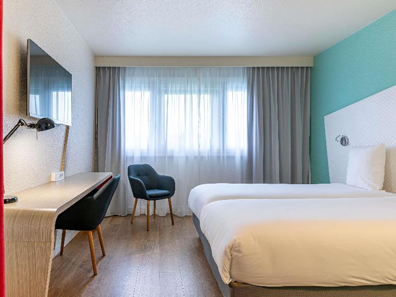 Mercure Paris Le Bourget Hotel image