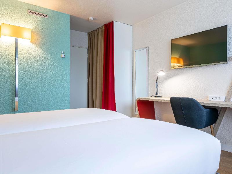 Mercure Paris Le Bourget Hotel image