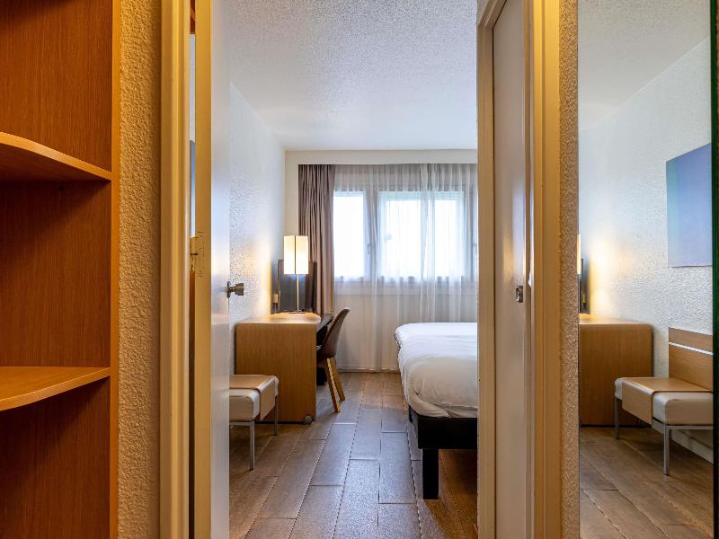 Mercure Paris Le Bourget Hotel image