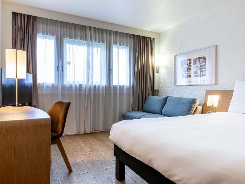 Mercure Paris Le Bourget Hotel image