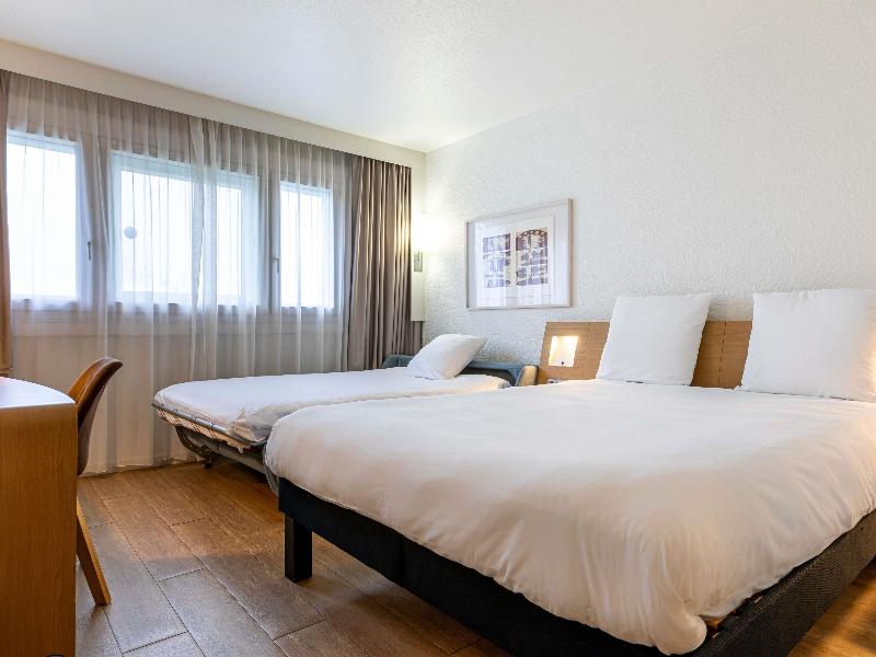 Mercure Paris Le Bourget Hotel image