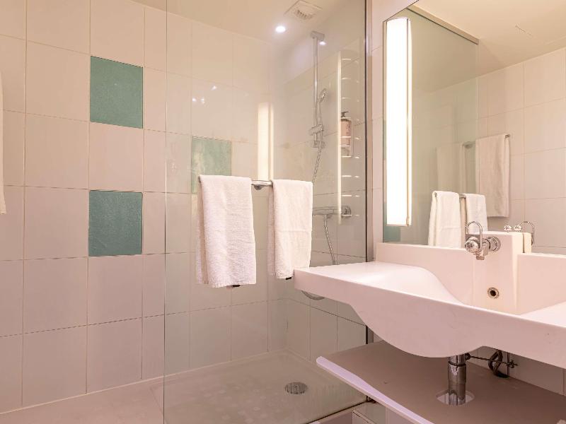 Mercure Paris Le Bourget Hotel image