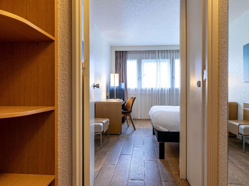 Mercure Paris Le Bourget Hotel image