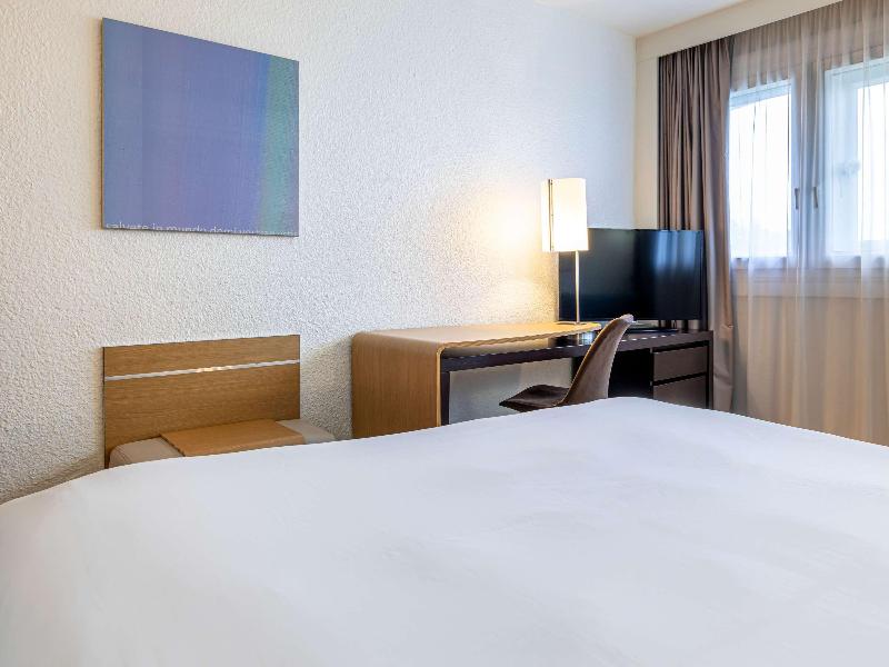 Mercure Paris Le Bourget Hotel image