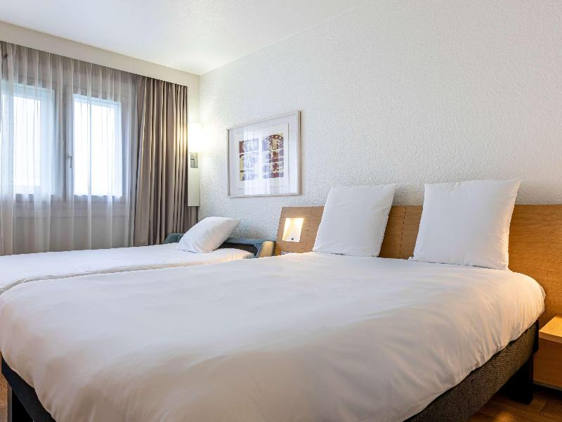 Mercure Paris Le Bourget Hotel image