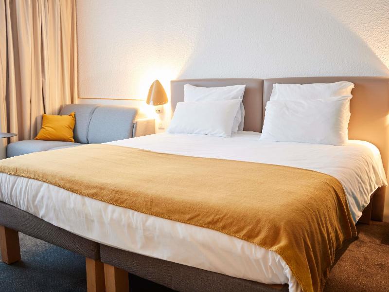 Novotel Evry Courcouronnes image