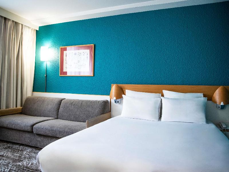 Novotel Evry Courcouronnes image