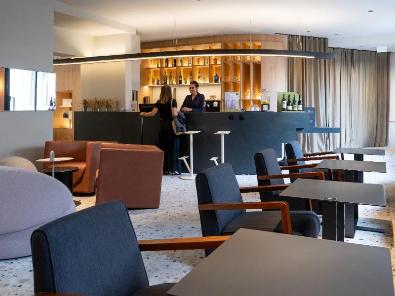Mercure Paris 15 P Versailles — general view