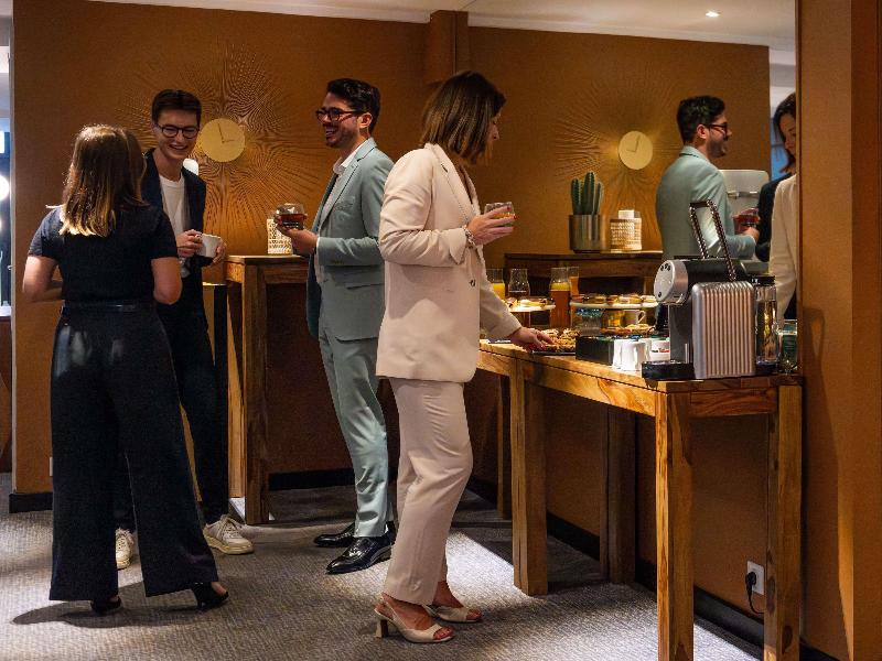 Mercure Paris 15 P Versailles image