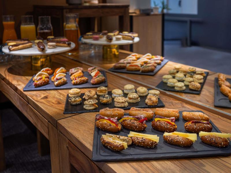 Mercure Paris 15 P Versailles image