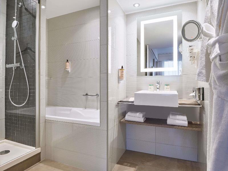 Mercure Paris 15 P Versailles image