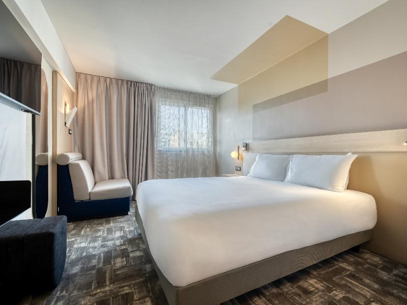 Mercure Paris 15 P Versailles image
