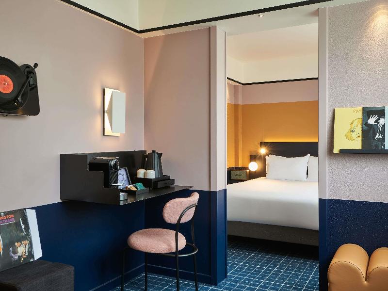 Mercure Paris 15 P Versailles image