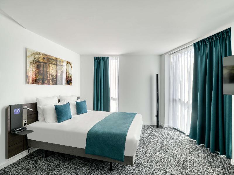 Novotel Paris Centre Bercy image