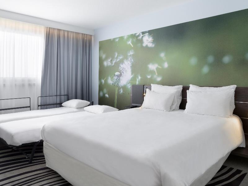 Novotel Paris CDG Airport image