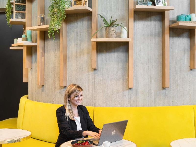 Novotel Paris CDG Airport image