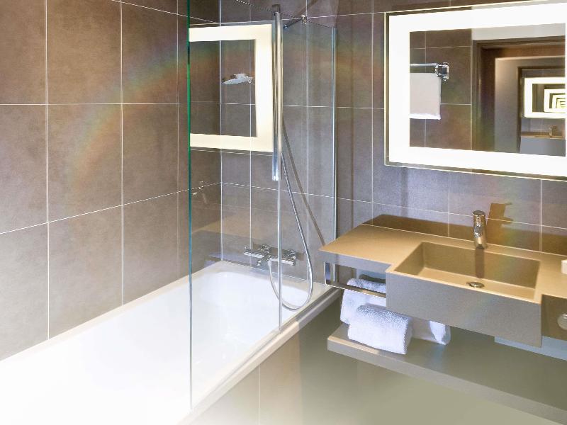Novotel Paris CDG Airport image