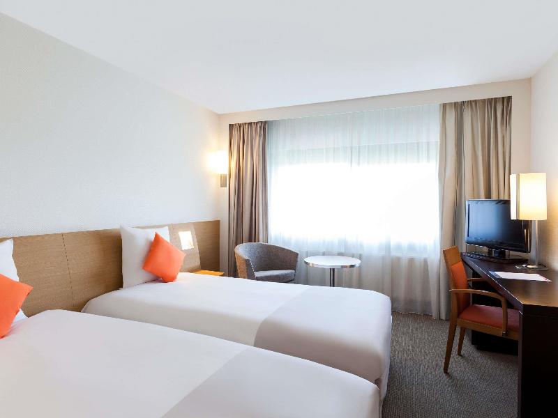 Novotel Paris CDG Airport image