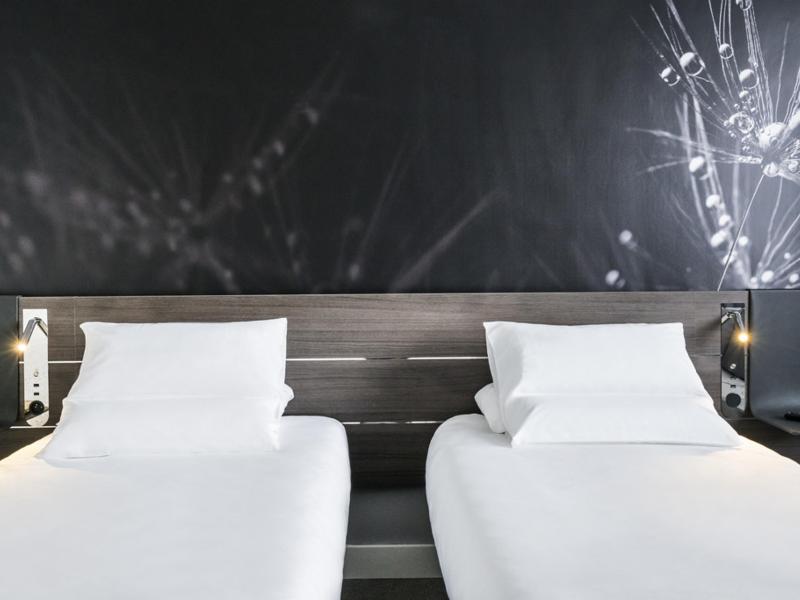 Novotel Paris CDG Airport image