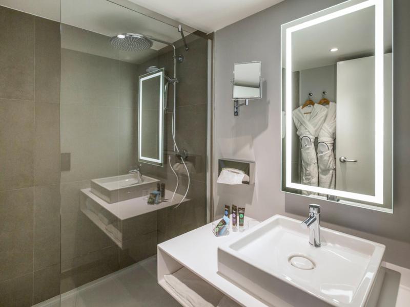 Novotel Paris CDG Airport image