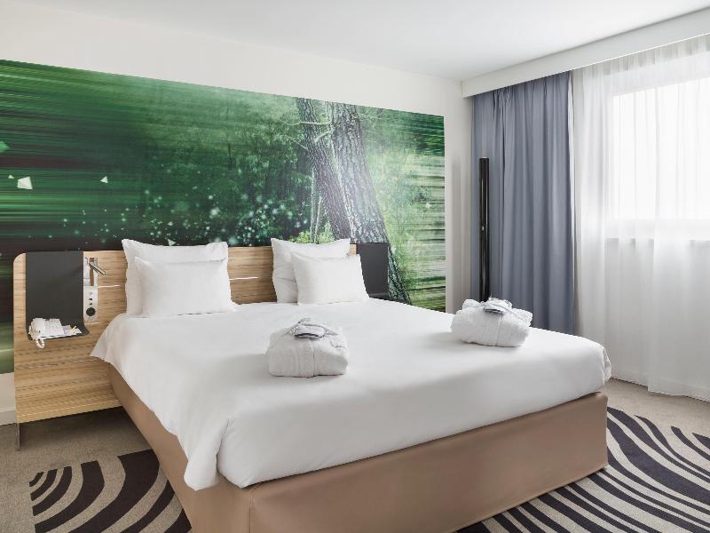 Novotel Paris CDG Airport image