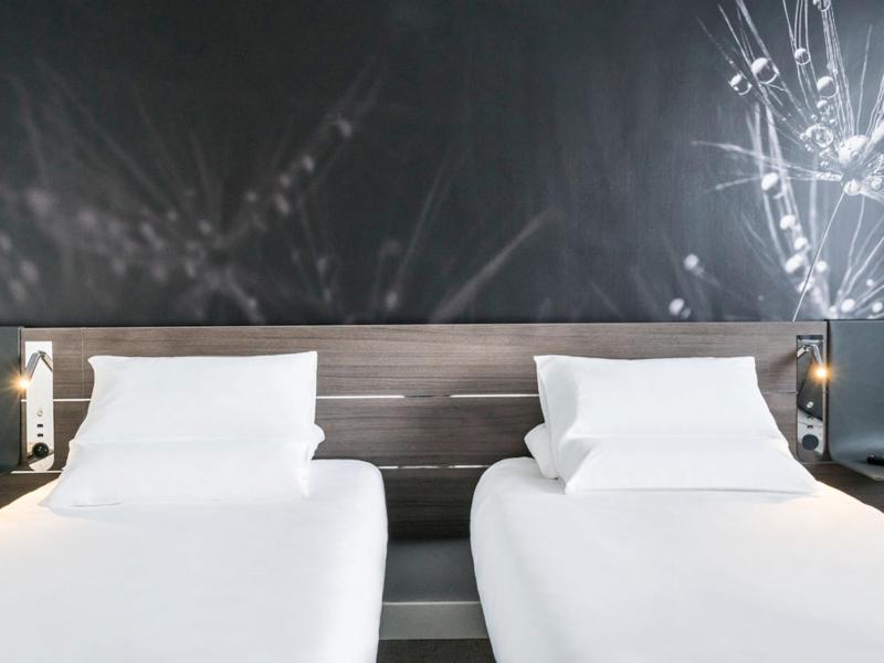 Novotel Paris CDG Airport image