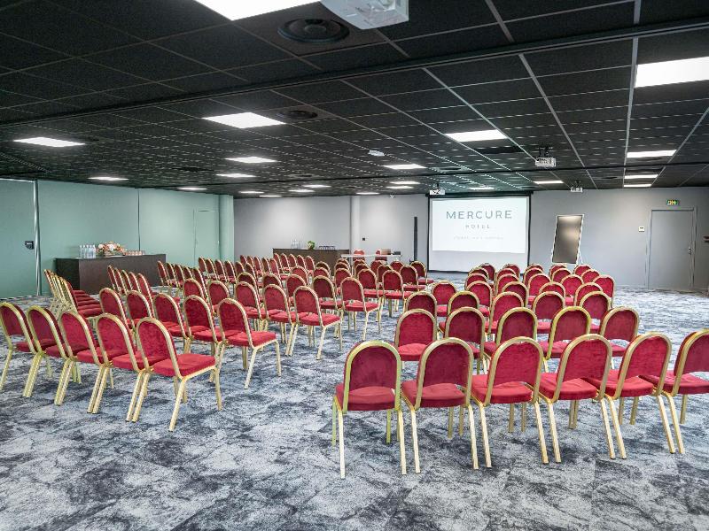 Mercure Lyon Est Villefontain image
