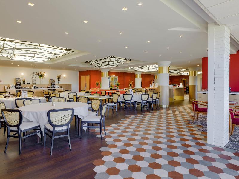 Mercure Lyon Est Villefontain image
