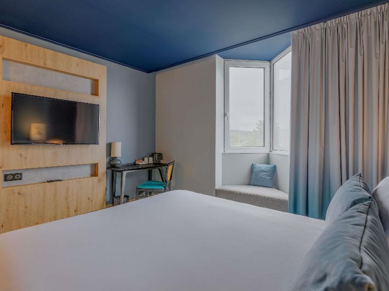 Mercure Lyon Est Villefontain image